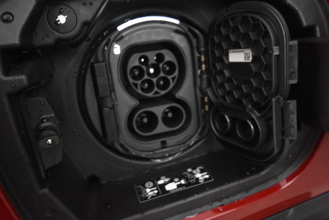 Mercedes-Benz EQB 2024