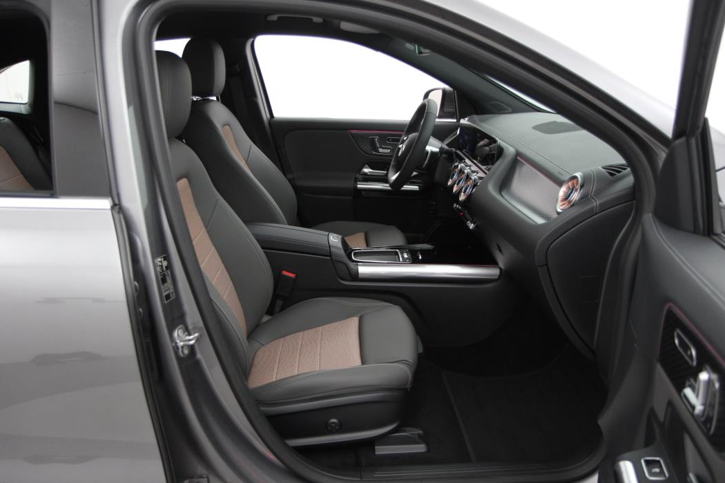 Mercedes-Benz EQA 2025