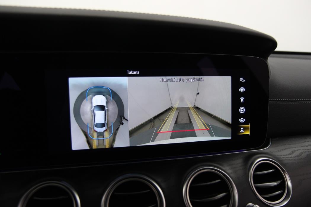 Mercedes-Benz E 2023