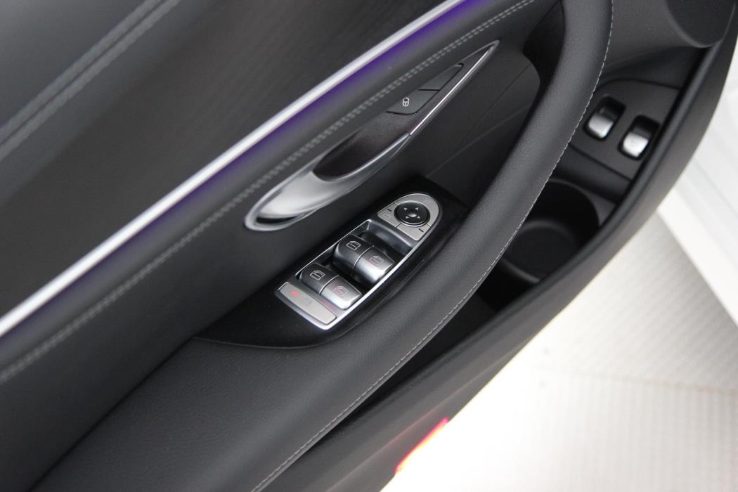 Mercedes-Benz E 2023