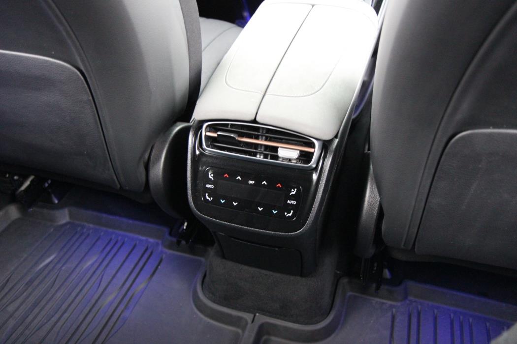 Mercedes-Benz EQS SUV 2023