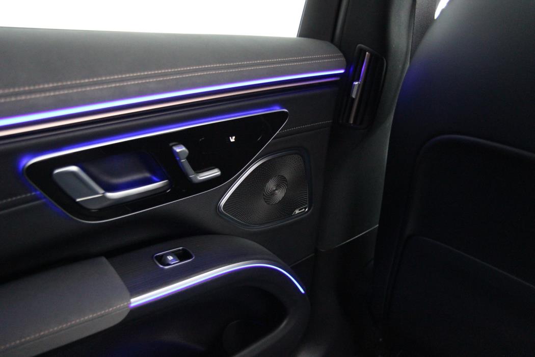 Mercedes-Benz EQS SUV 2023