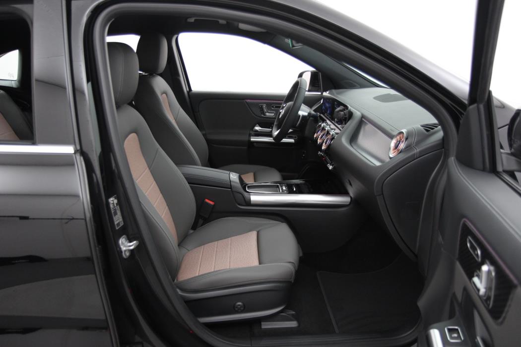 Mercedes-Benz EQA 2025