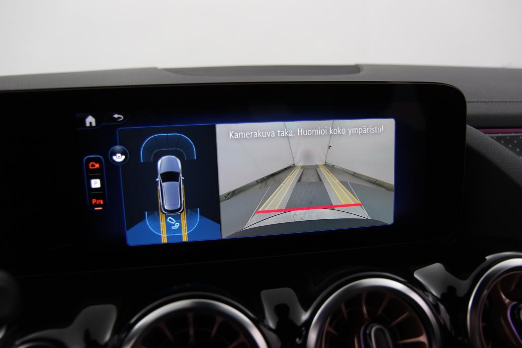 Mercedes-Benz EQA 2025