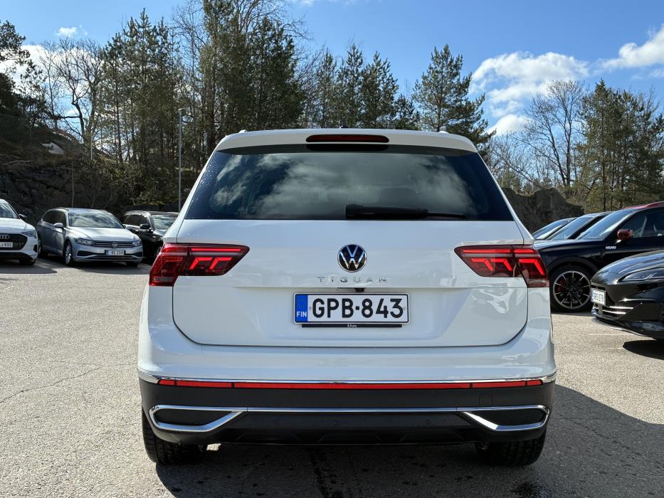 VOLKSWAGEN TIGUAN 2022