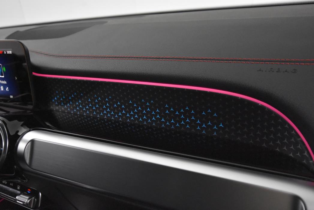 Mercedes-Benz EQB 2024