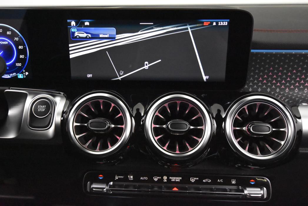 Mercedes-Benz EQB 2024