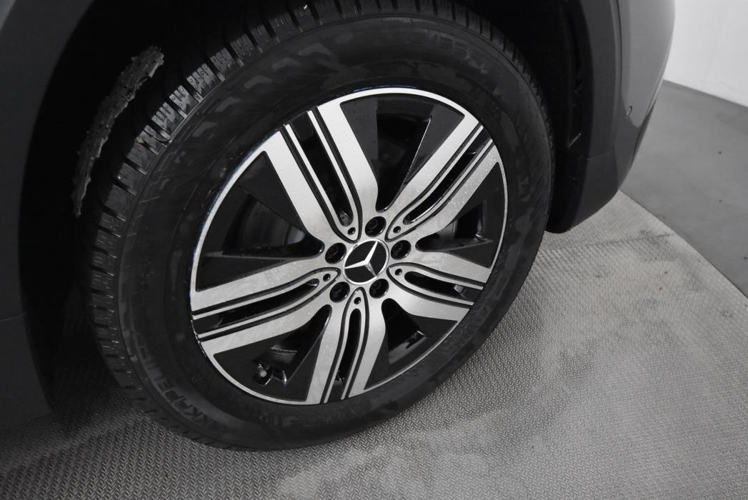 Mercedes-Benz EQB 2024