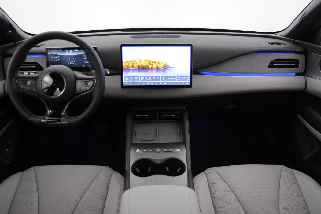 BYD Seal 6 DM-i 2025