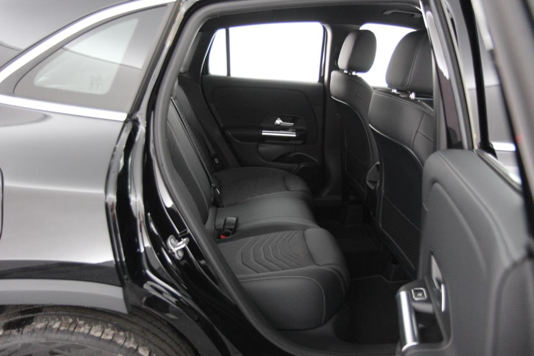 Mercedes-Benz GLA 2025