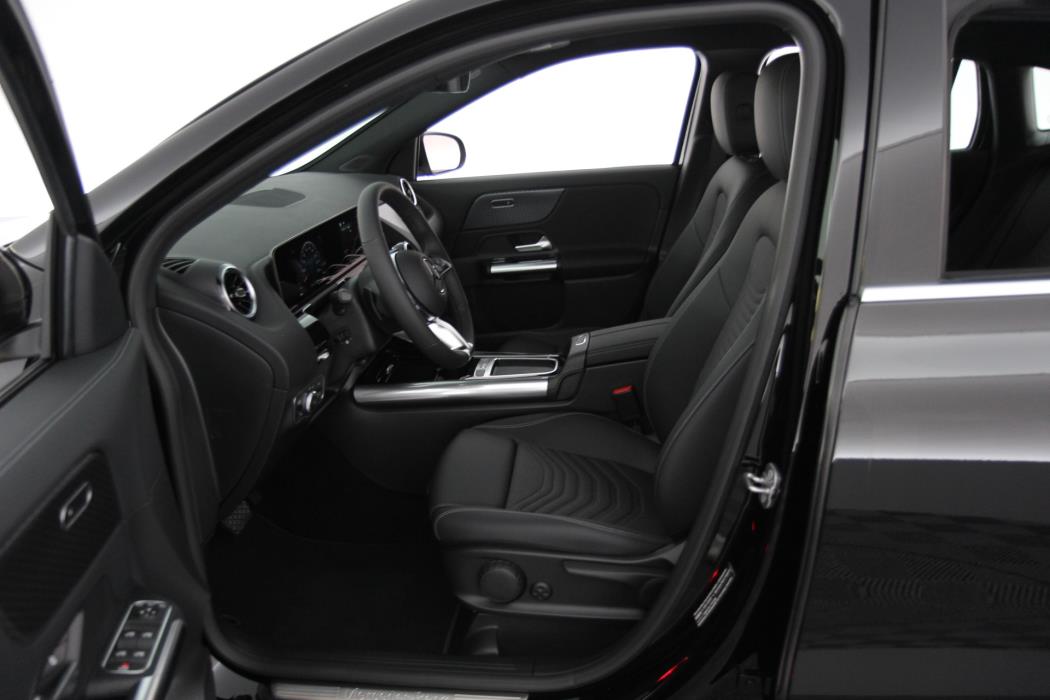 Mercedes-Benz GLA 2025