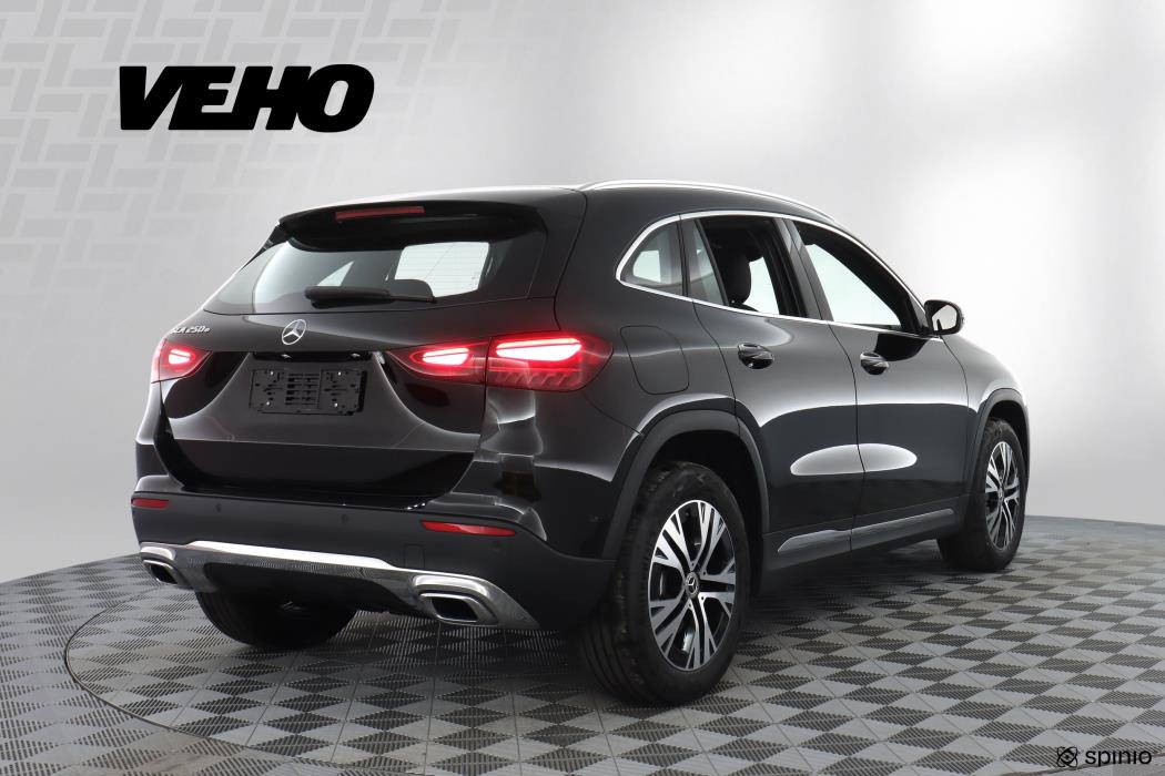 Mercedes-Benz GLA 2025
