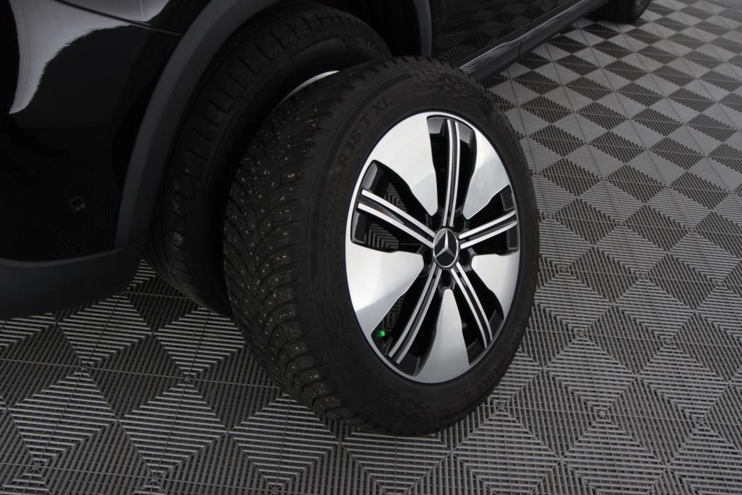 MERCEDES-BENZ EQA 2023