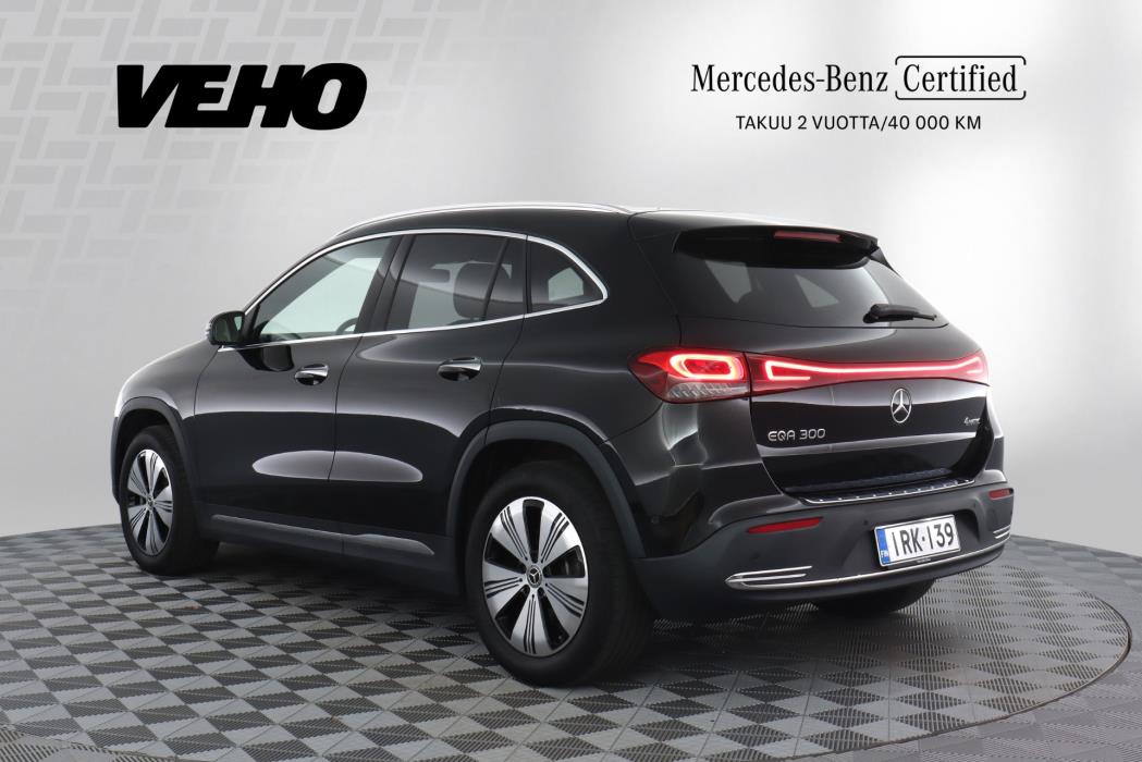 MERCEDES-BENZ EQA 2023