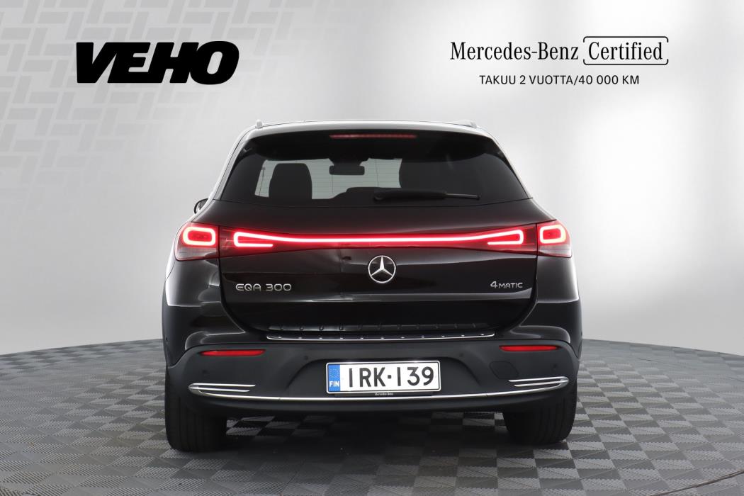 MERCEDES-BENZ EQA 2023