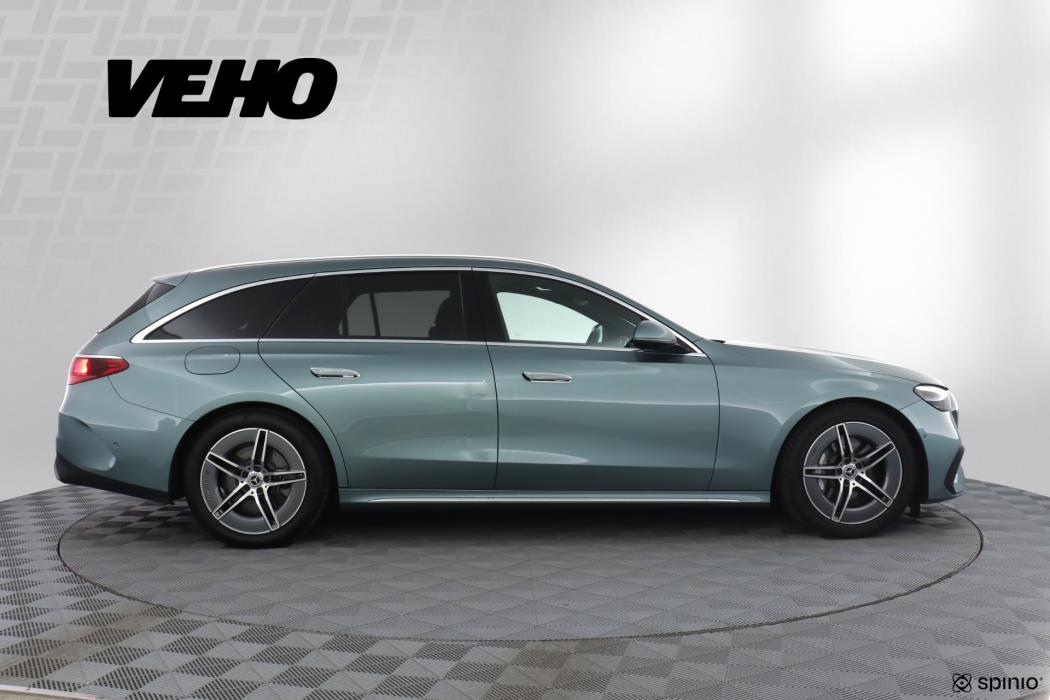 Mercedes-Benz E 2023