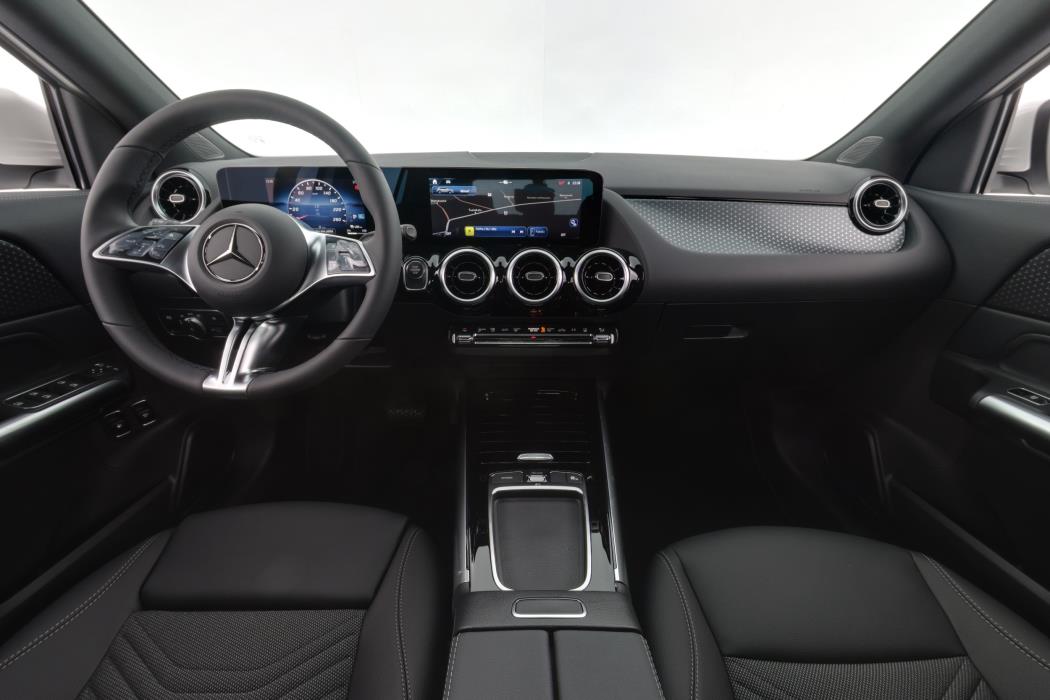 Mercedes-Benz GLA 2025