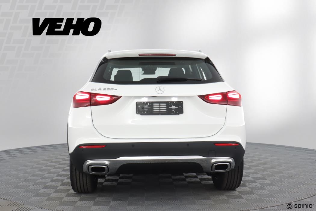 Mercedes-Benz GLA 2025