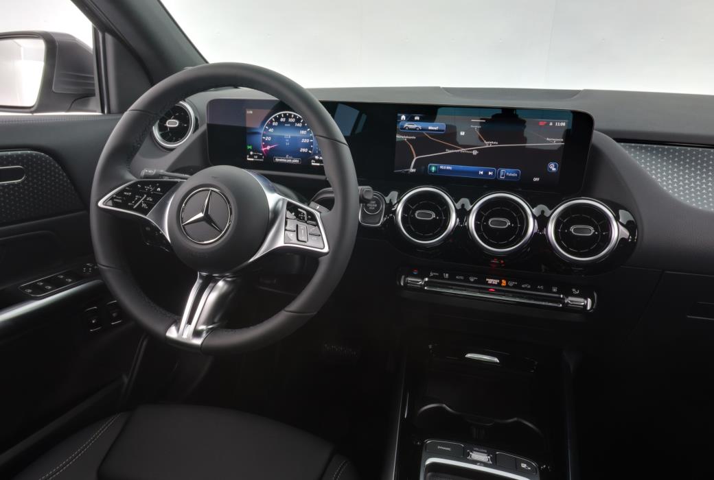 Mercedes-Benz GLA 2026