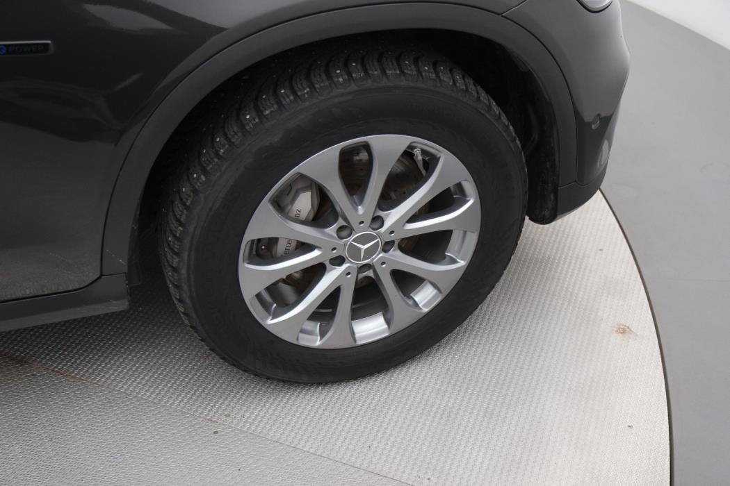 Mercedes-Benz GLC 2021