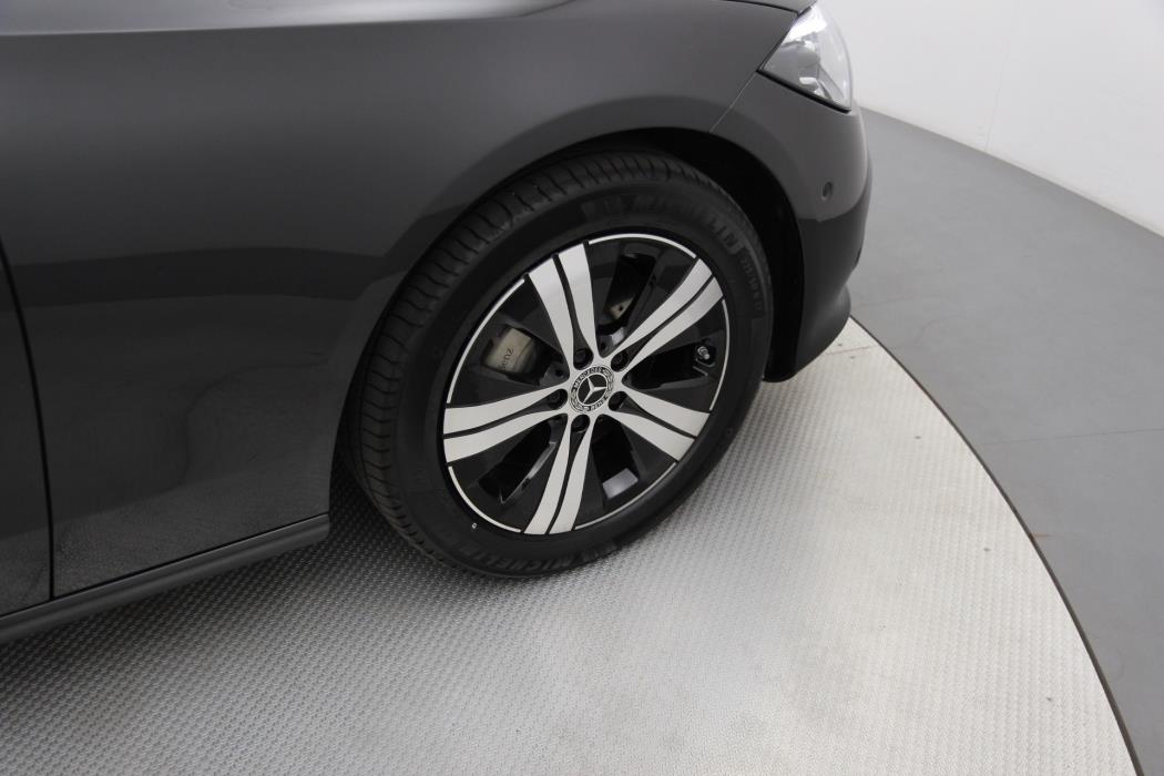 Mercedes-Benz C 2025