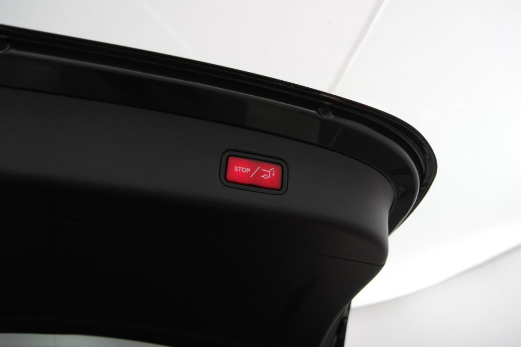 Mercedes-Benz GLC 2025