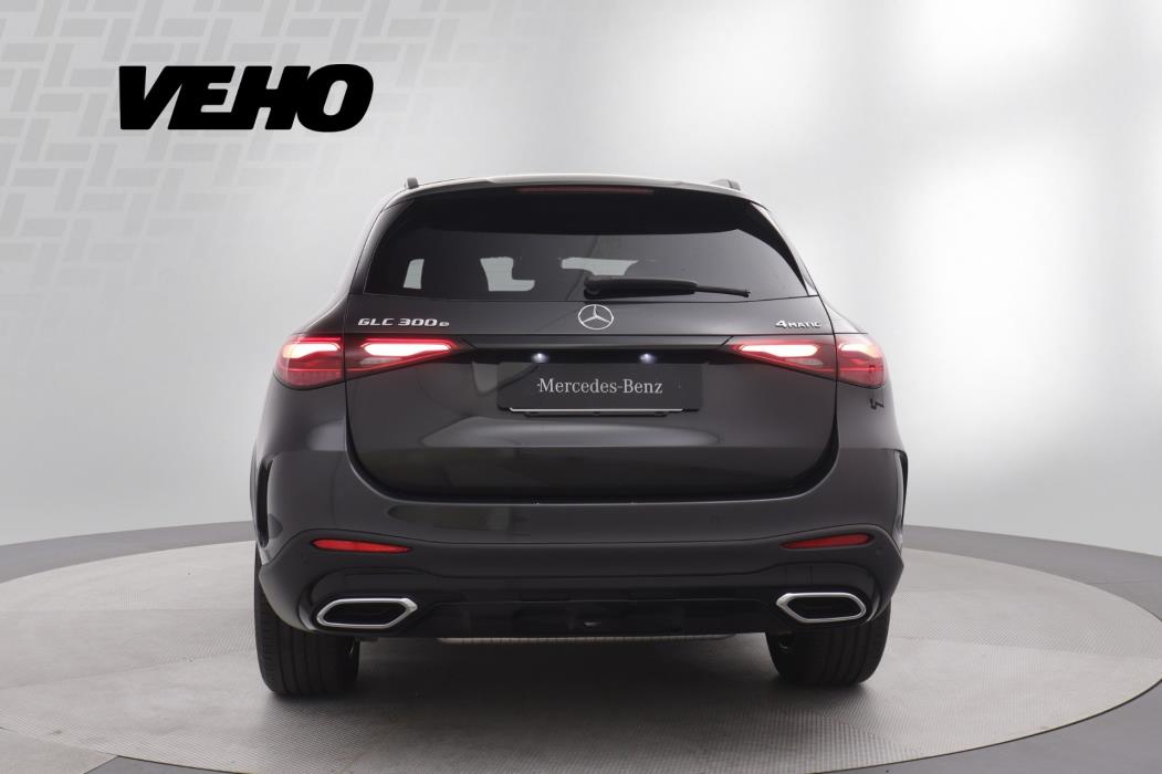 Mercedes-Benz GLC 2025