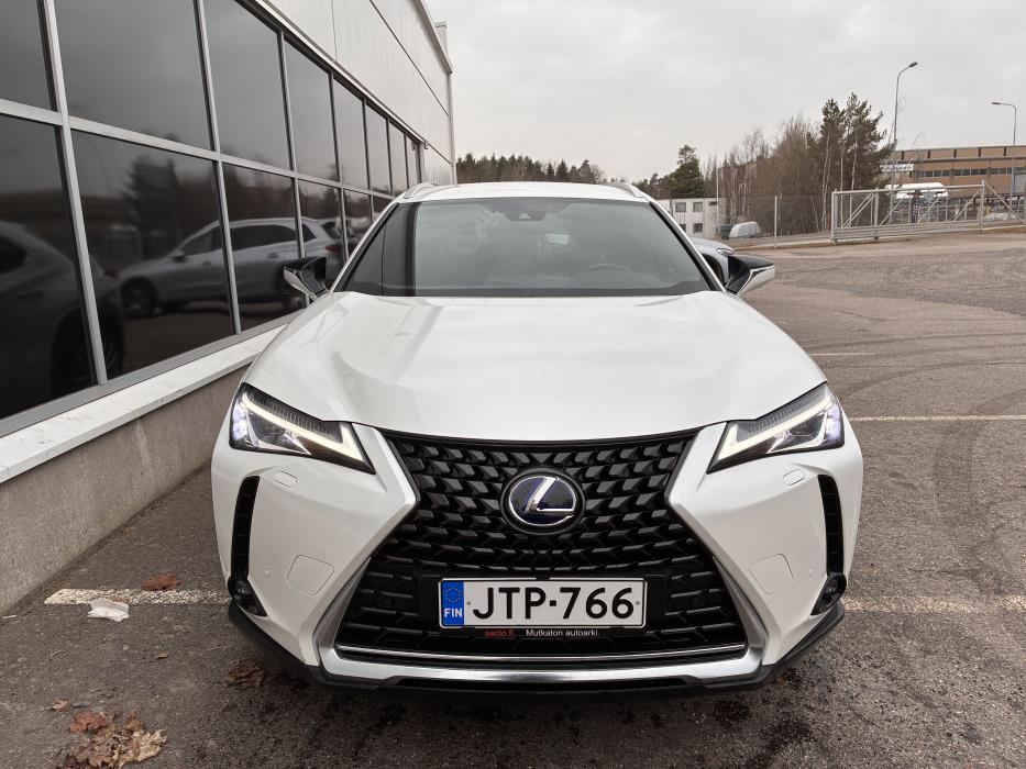 Lexus UX 2022
