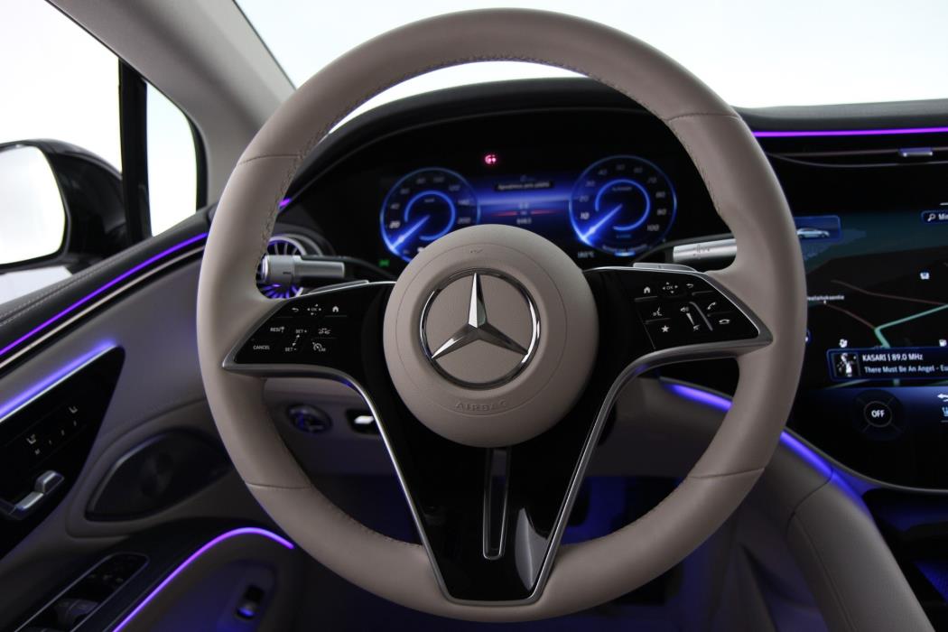 Mercedes-Benz EQS 2024