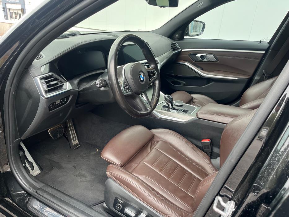 BMW 330 2021