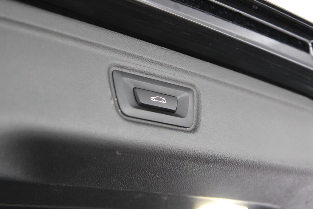 BMW 320 2023