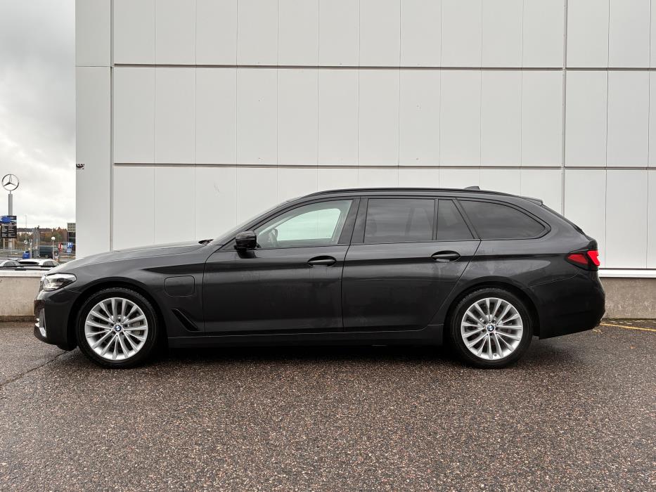 BMW 530 2021