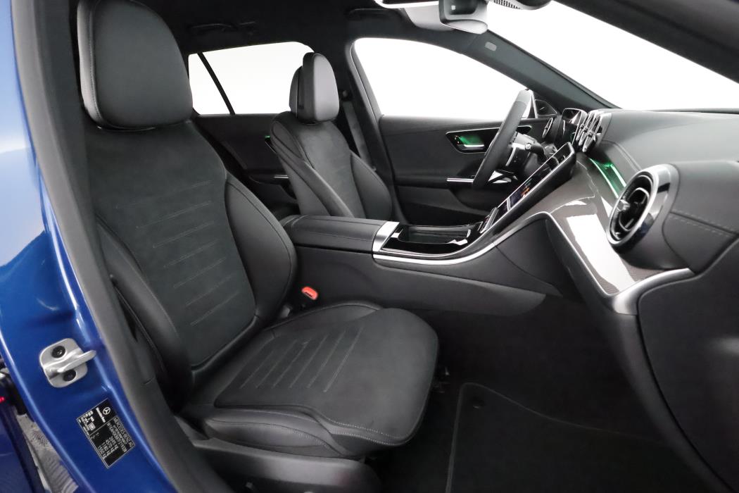 Mercedes-Benz C 2025