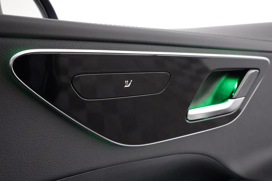 Mercedes-Benz C 2025