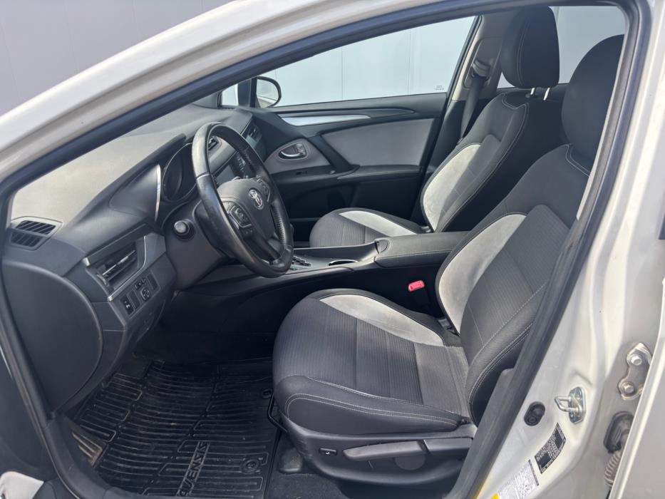Toyota Avensis 2017