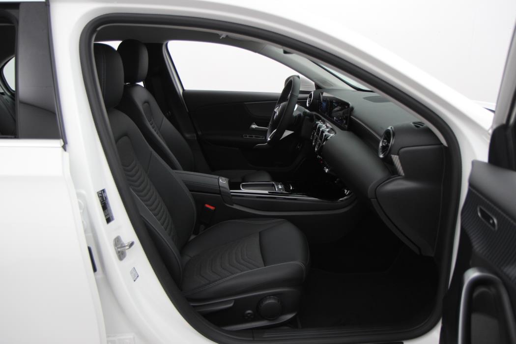 Mercedes-Benz A 2025