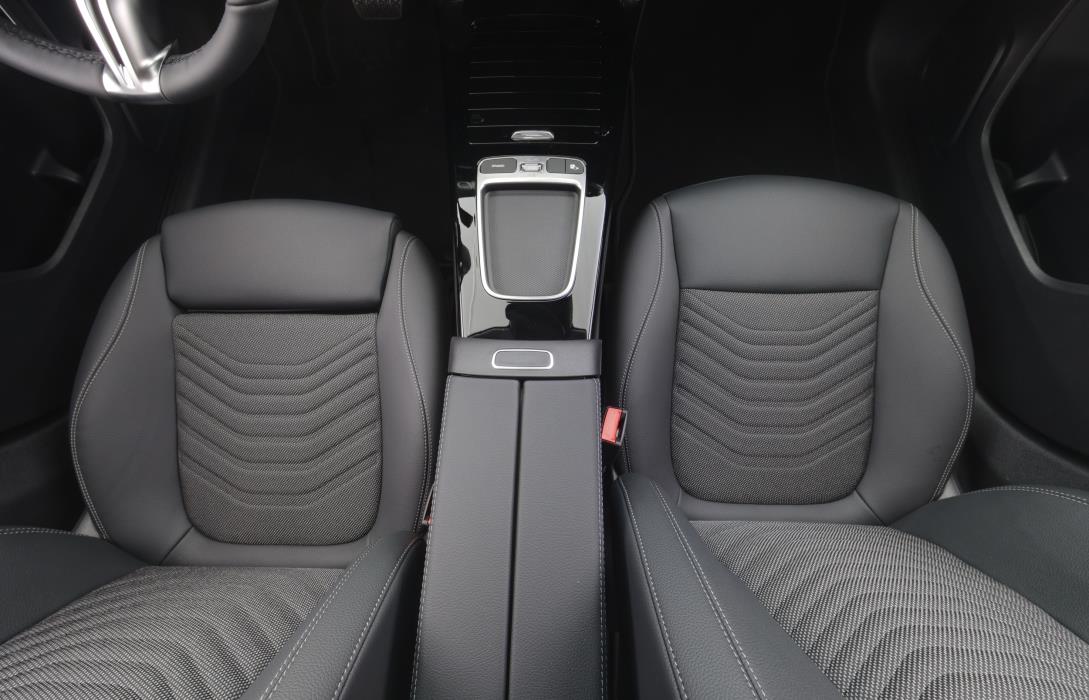 Mercedes-Benz A 2025