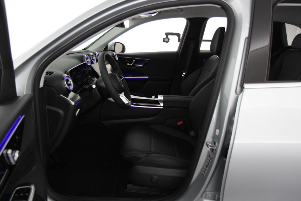 Mercedes-Benz GLC 2025