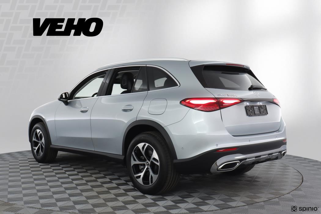 Mercedes-Benz GLC 2025