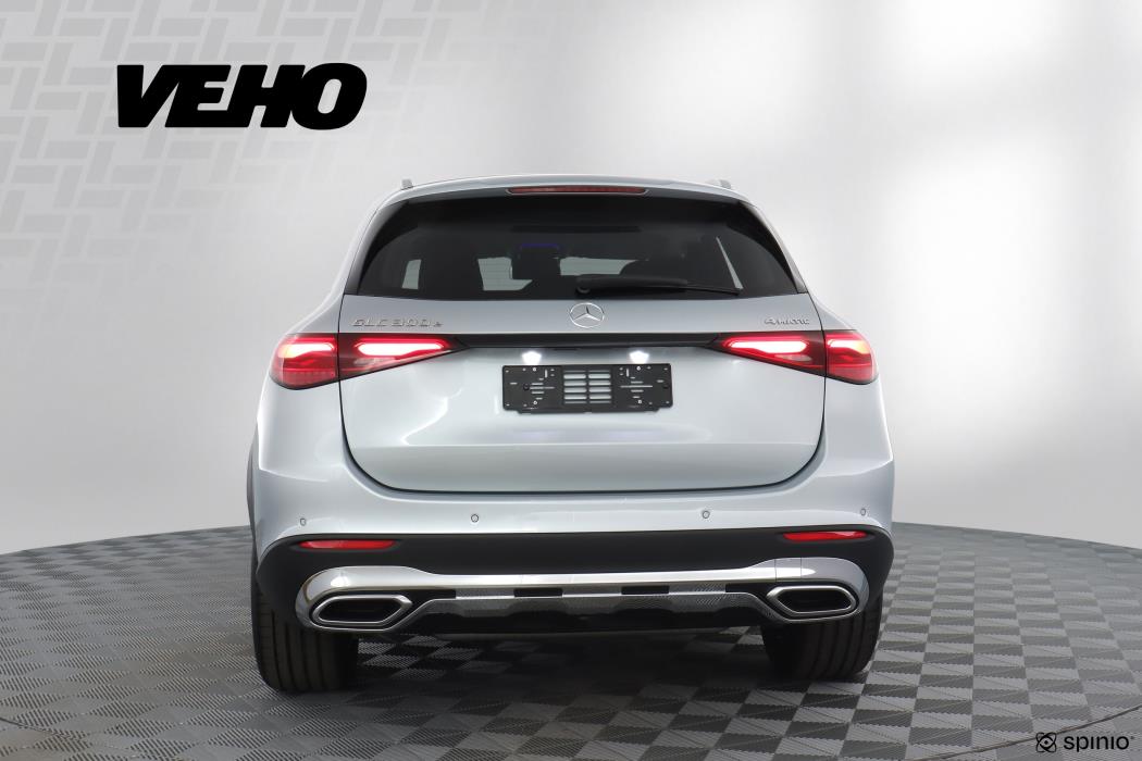 Mercedes-Benz GLC 2025