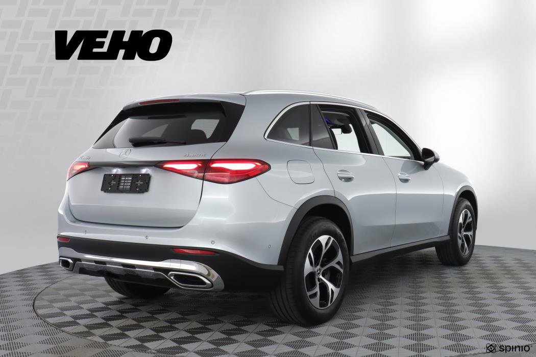Mercedes-Benz GLC 2025