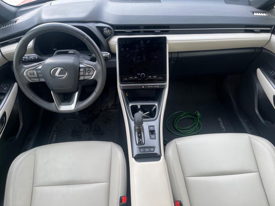 Lexus LBX 2025