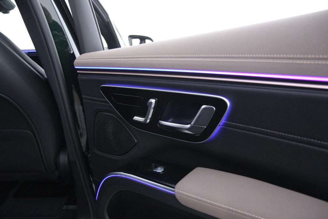 Mercedes-Benz EQS SUV 2023