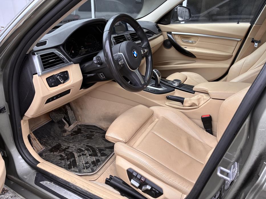 BMW 330 2018