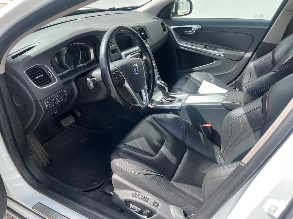 Volvo V60 2015