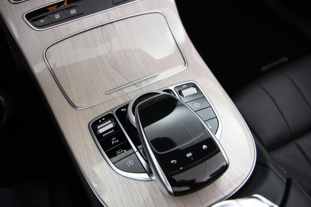 Mercedes-Benz E 2023