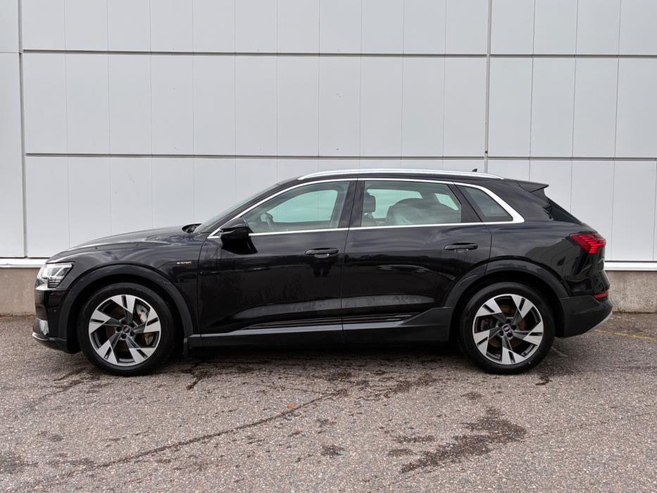 Audi e-tron 2021