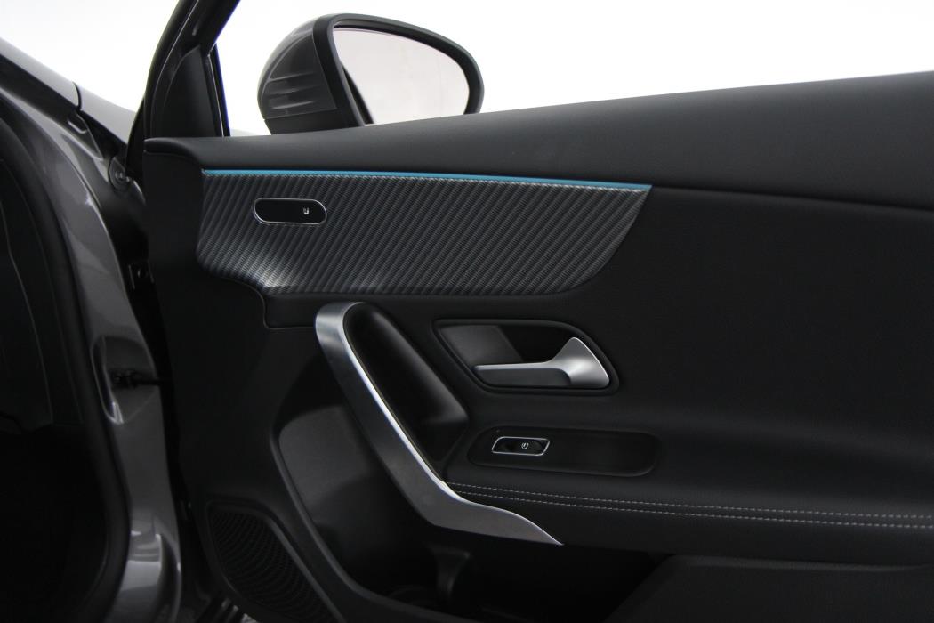 Mercedes-Benz A 2023