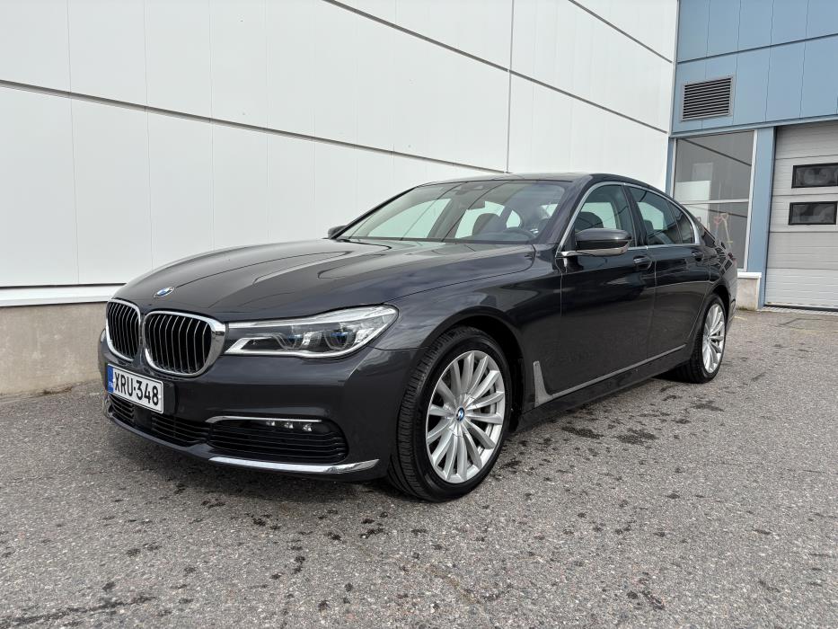 BMW 740 2016