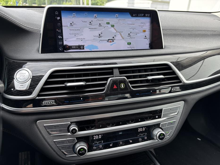 BMW 740 2016